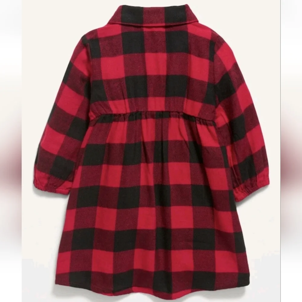 Old Navy spread collar